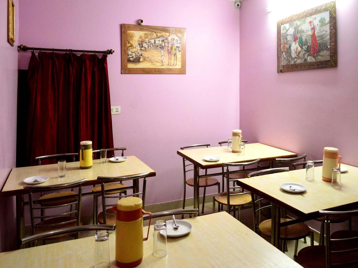 Oyo 6179 Hotel Aarjee Crescent Τζαϊπούρ Εξωτερικό φωτογραφία
